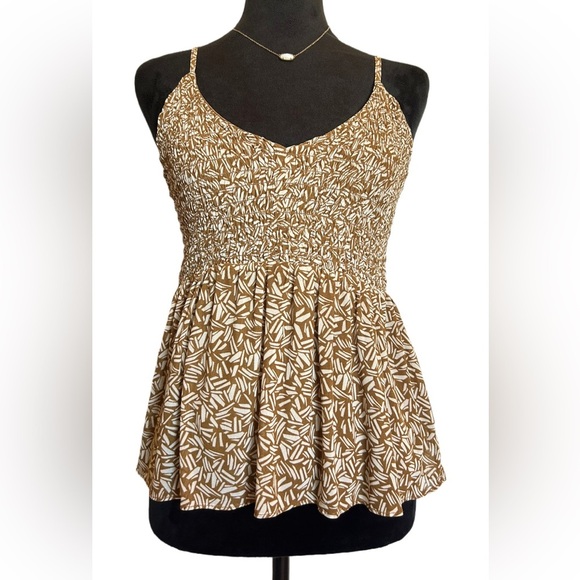 NWT Old Navy Woman’s XS Brown V-Neck Mesh Babydoll Cami Swing Top - Picture 3 of 9